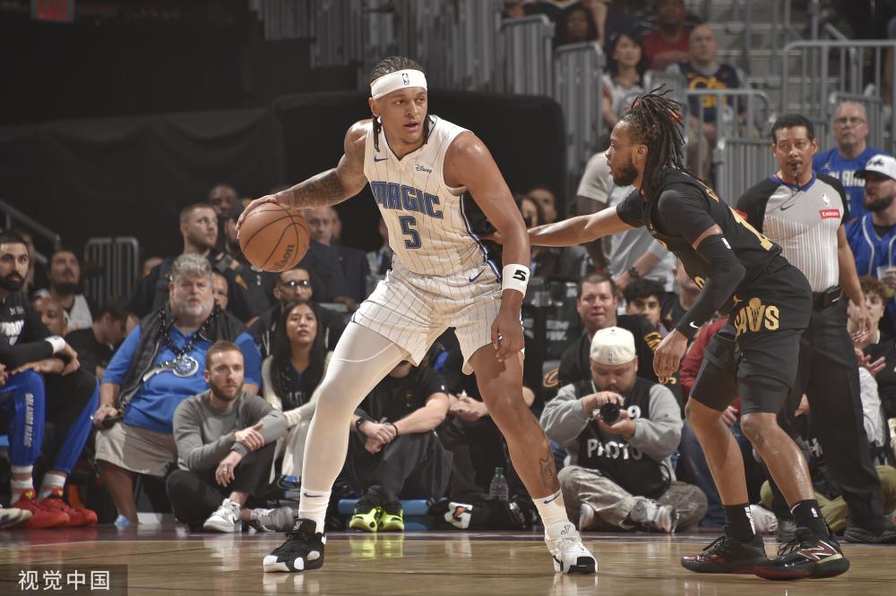 进攻的反差 进攻的反差