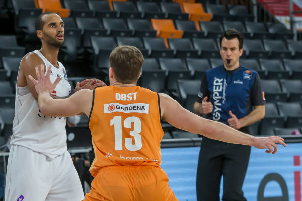 年薪水平有 年薪水平有